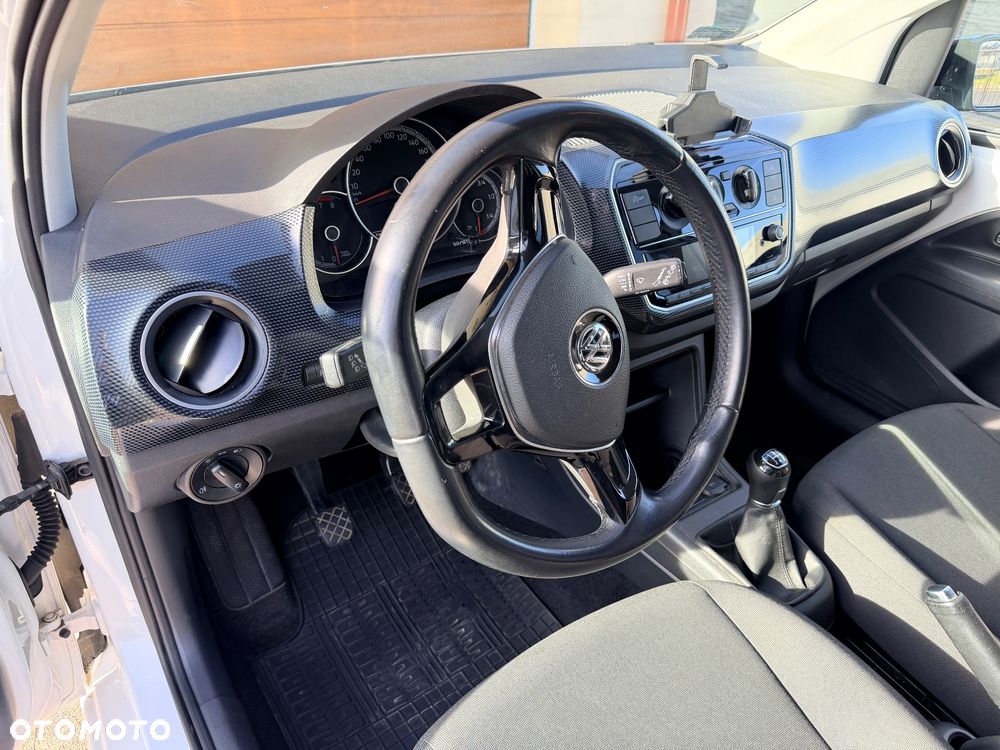 Volkswagen up! 1.0 move - 37
