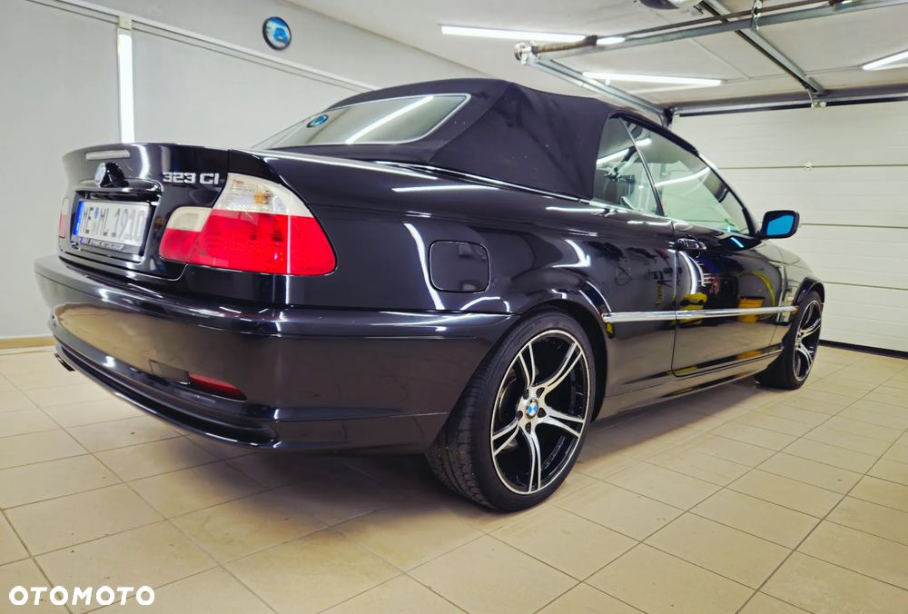BMW Seria 3 323Ci - 7