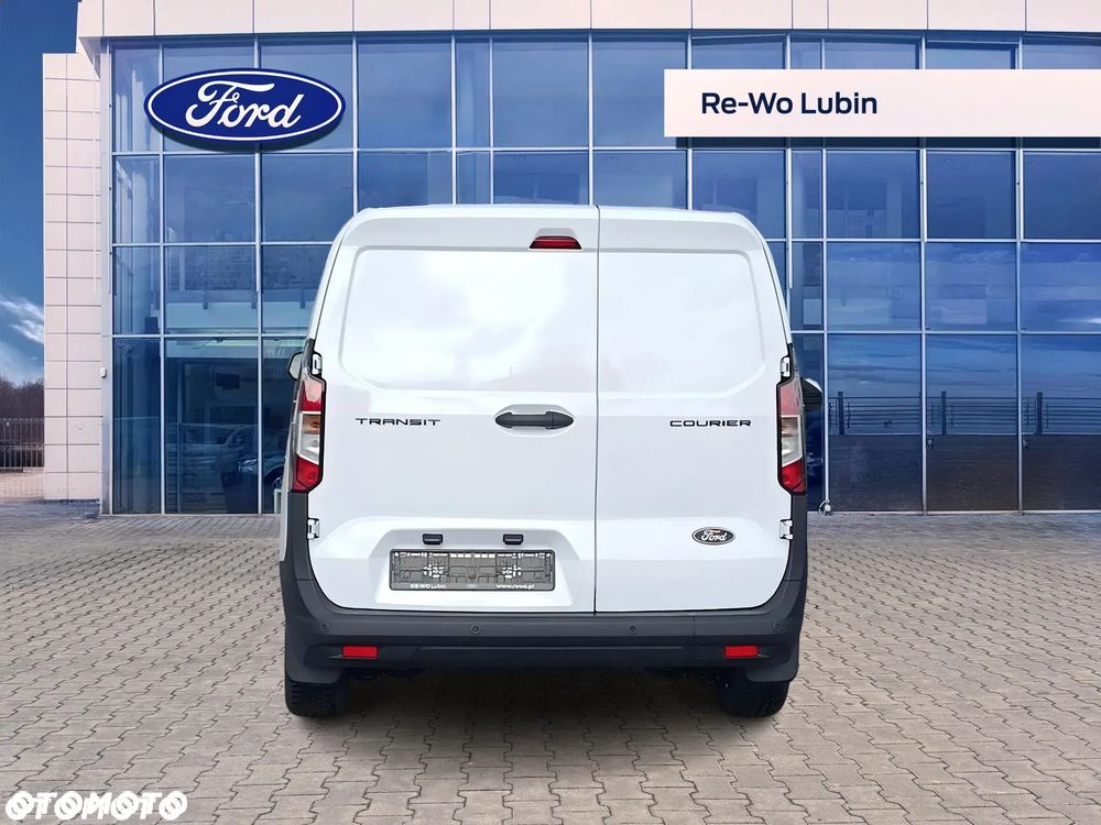Ford Transit Courier - 3
