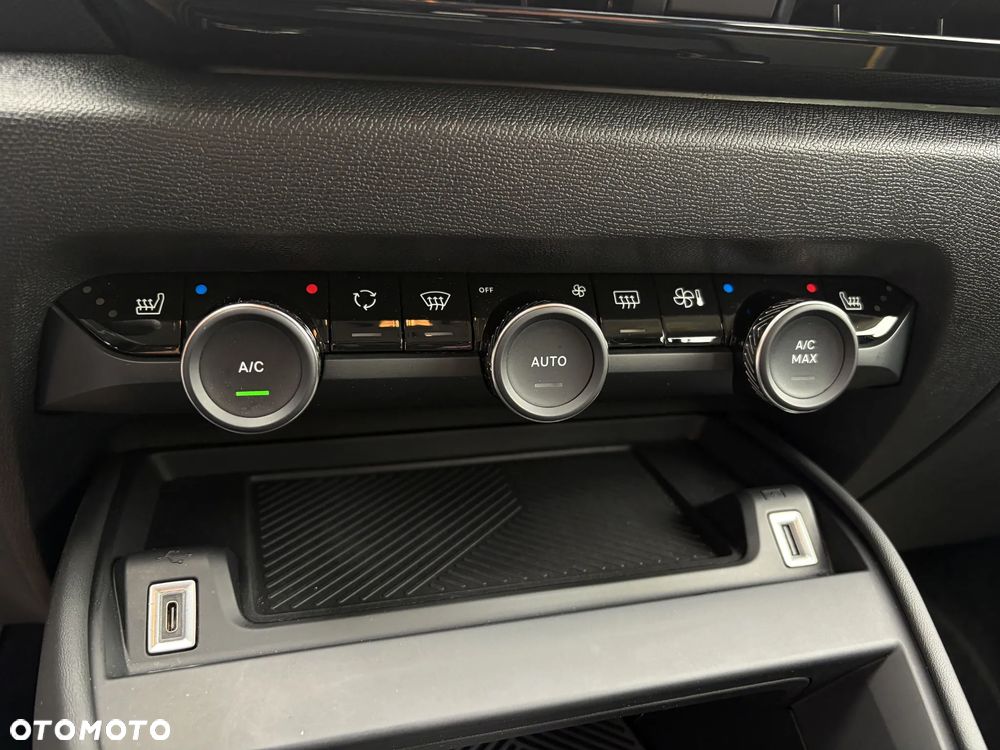 Citroën C4 1.2 PureTech Feel Pack S&S EAT8 - 32