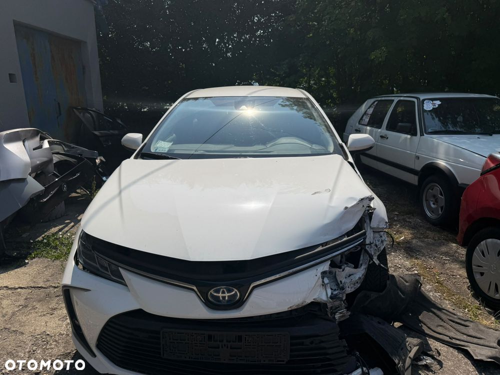 Toyota Corolla - 1