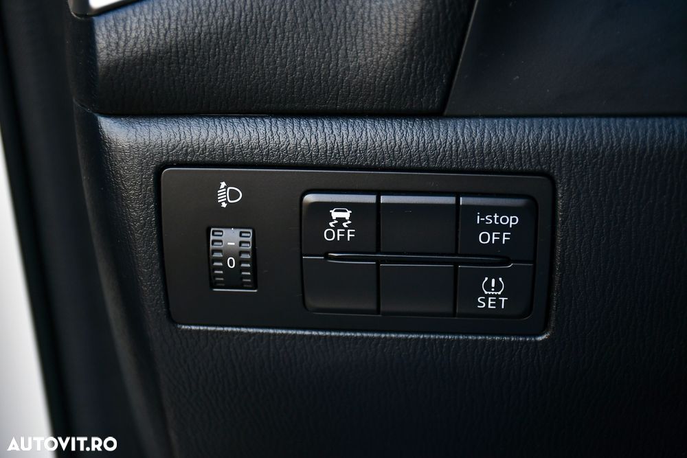 Mazda 3 SKYACTIV-G 120 Exclusive-Line - 8