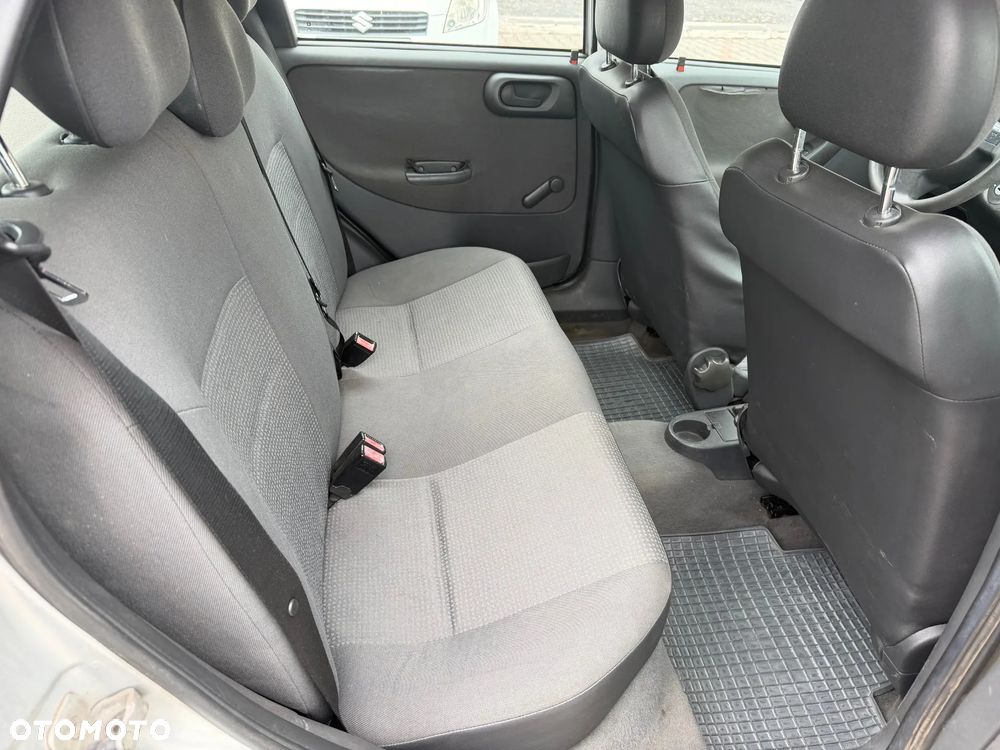 Opel Corsa 1.0 12V Easytronic Eco - 12