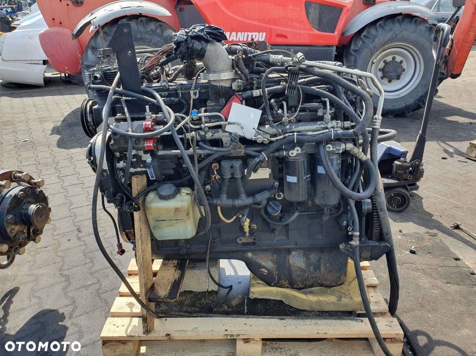 SILNIK SŁUPEK CASE MAGNUM 280 CUMMINS 505/8.3 JCB - 1