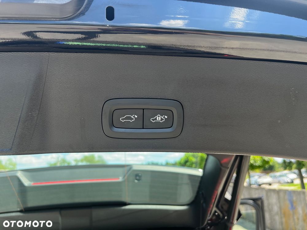Volvo XC 40 Recharge 69 kWh Single Motor Plus - 32