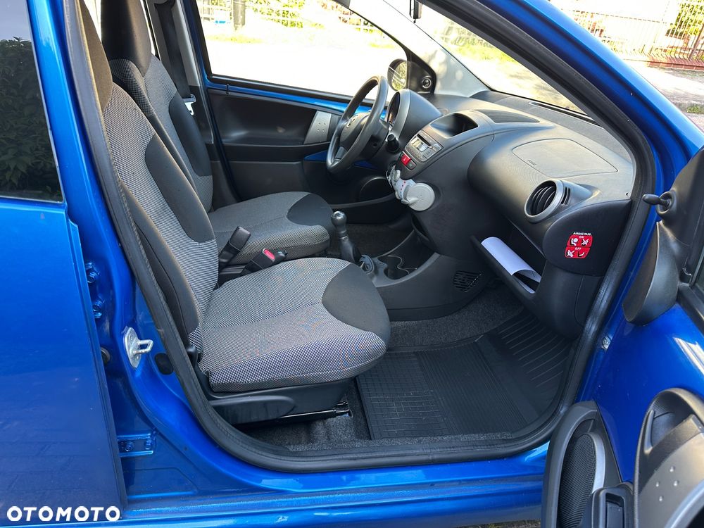 Toyota Aygo Cool&Go - 19
