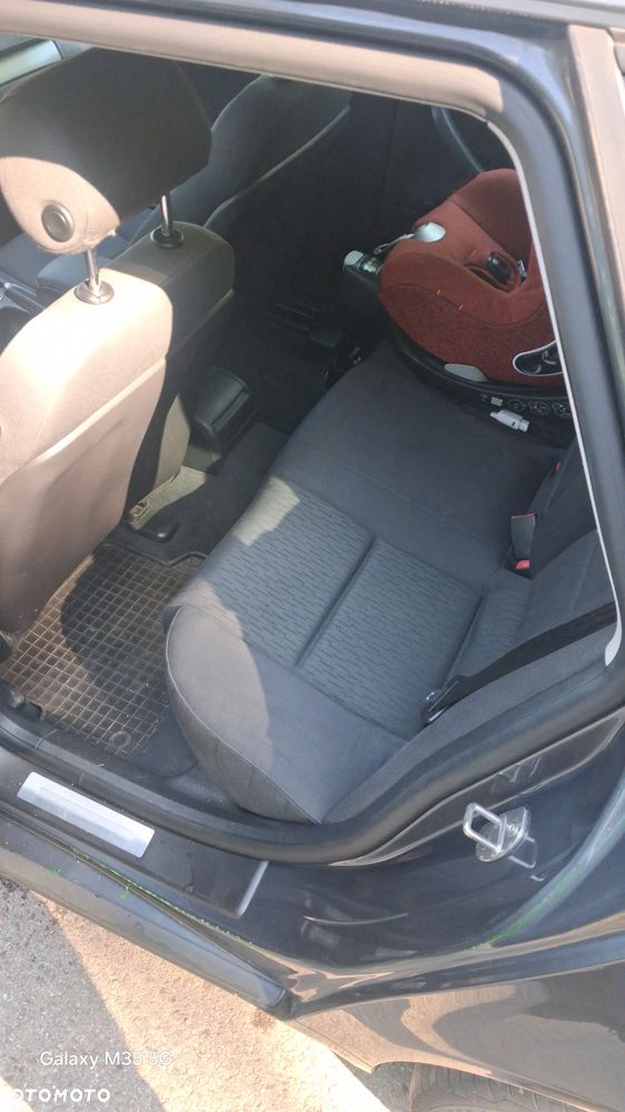 Audi A4 Avant - 11