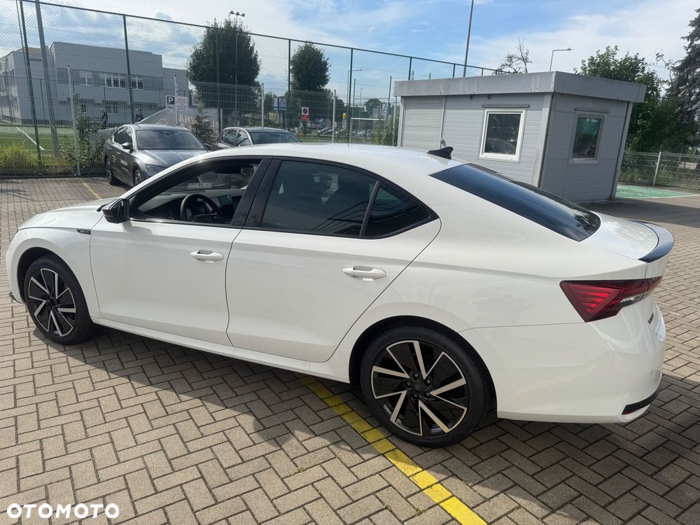 Skoda Octavia 2.0 TDI Sportline DSG - 4