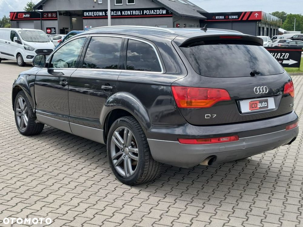 Audi Q7 - 5
