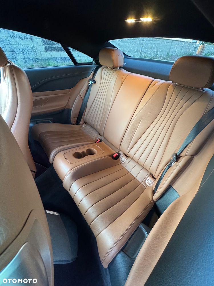 Mercedes-Benz Klasa E 350 AMG - 16