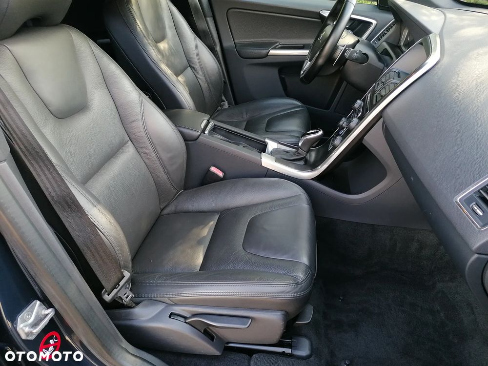 Volvo XC 60 D5 AWD Summum - 14
