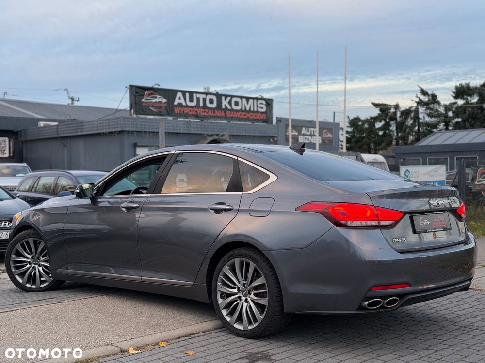 Hyundai Genesis - 3