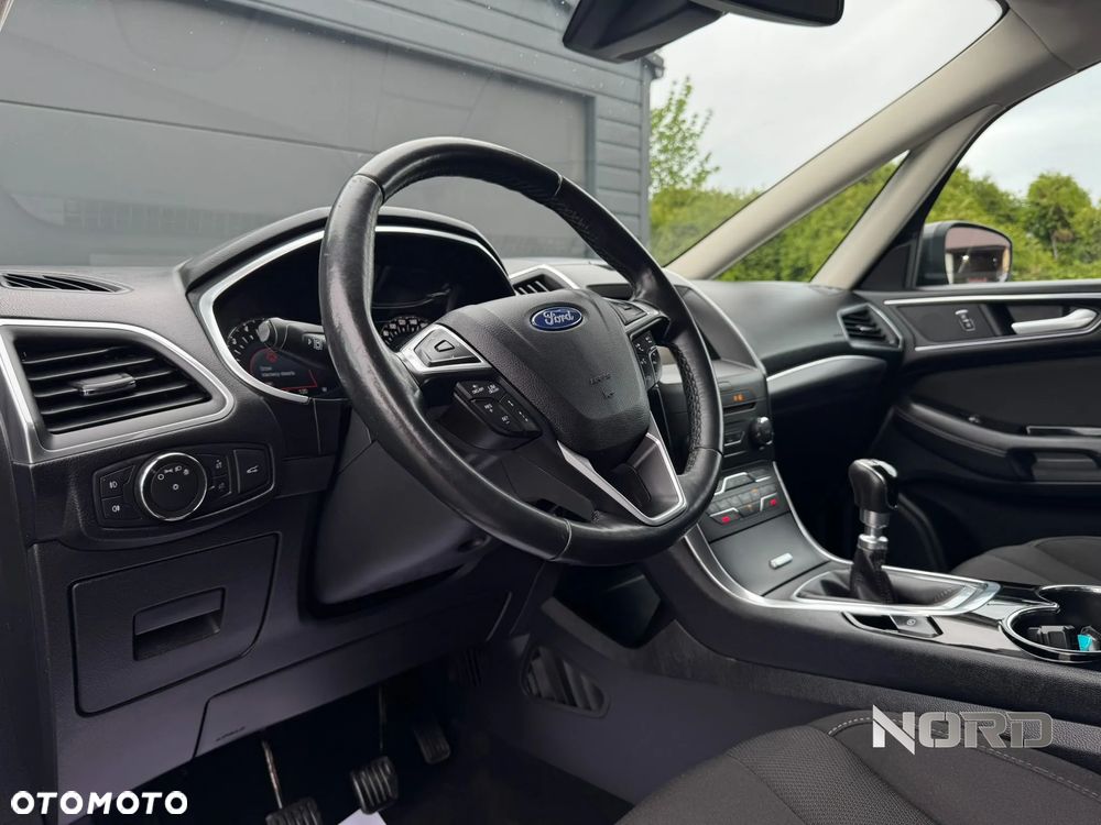 Ford S-Max 2.0 EcoBlue 4WD Titanium - 10