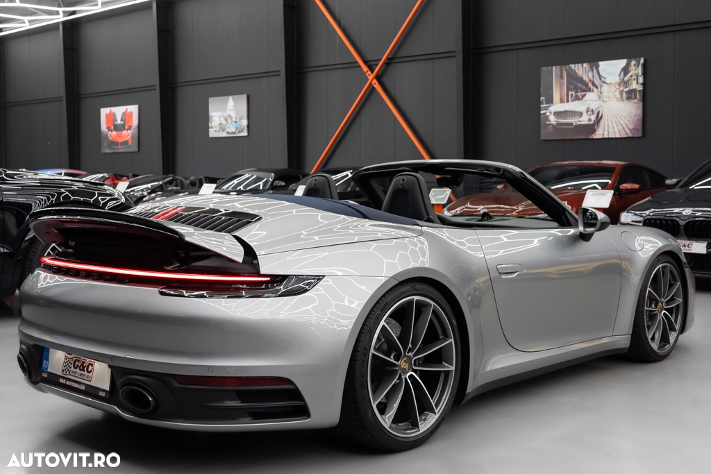 Porsche 911 Carrera Cabriolet PDK - 3