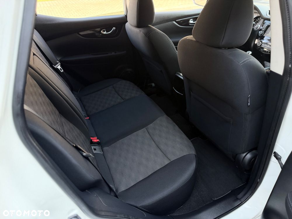 Nissan Qashqai 1.6 DIG-T Tekna - 23