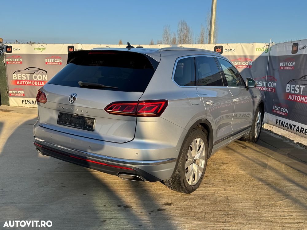 Volkswagen Touareg 3.0 V6 TDI 4Motion DPF Automatik Elegance - 4