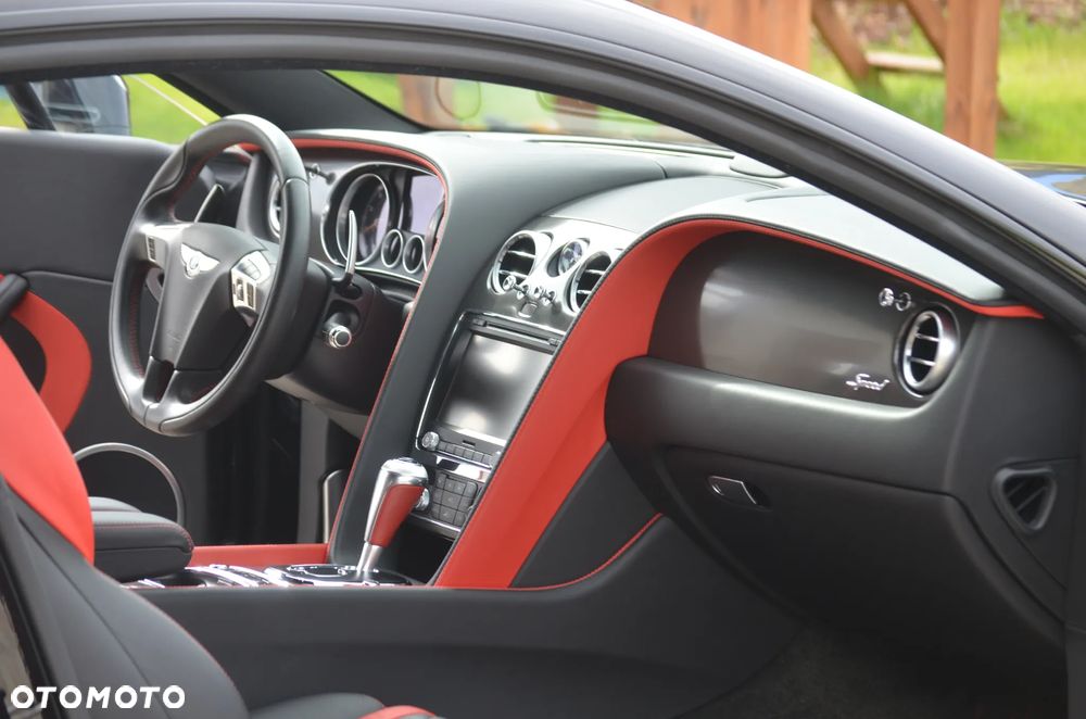 Bentley Continental GT Speed Convertible - 33
