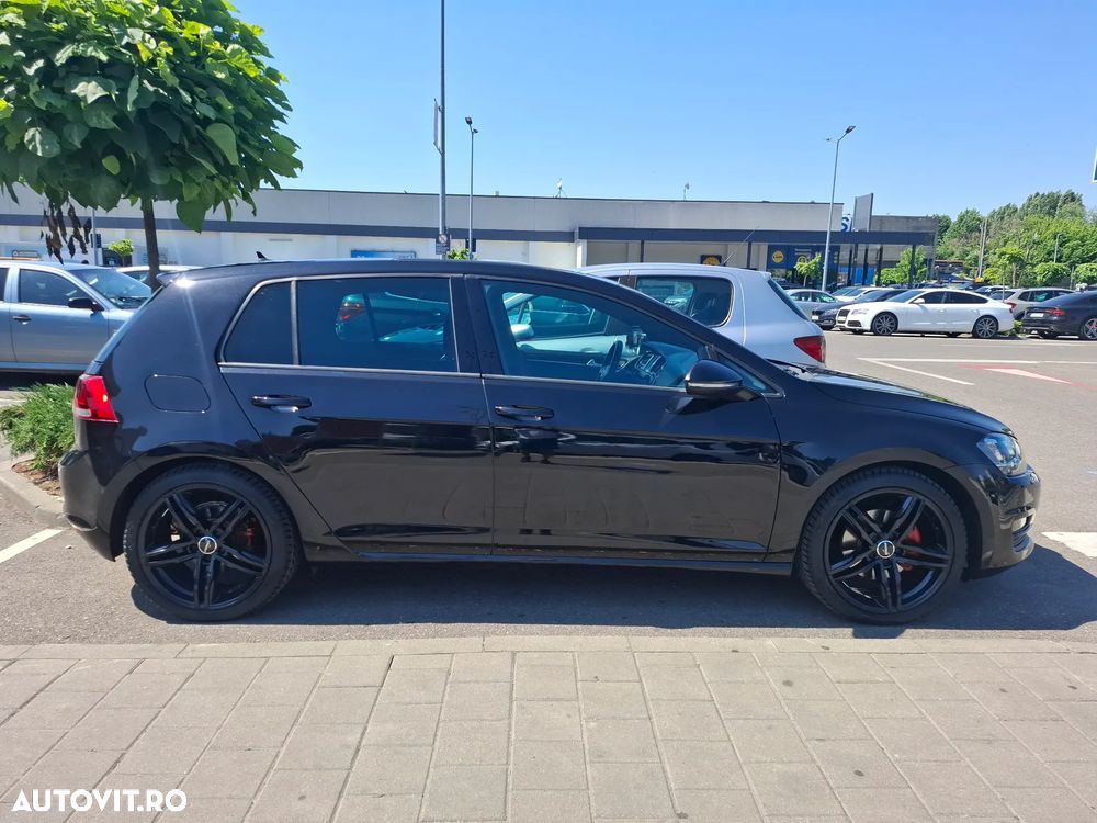 Volkswagen Golf 2.0 BlueTDI DSG Highline - 11