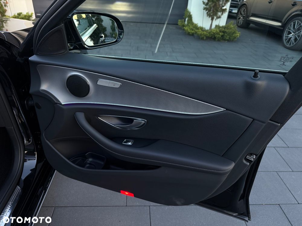 Mercedes-Benz Klasa E 300 de 9G-TRONIC Avantgarde - 37