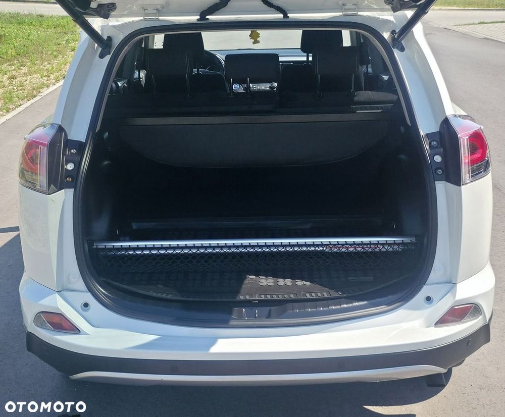 Toyota RAV4 - 7