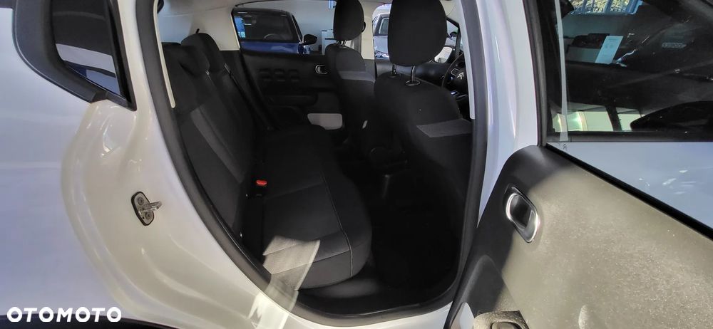 Citroën C3 1.2 PureTech Shine - 29