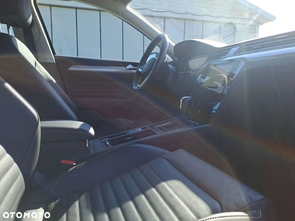 Volkswagen Passat 2.0 TSI Business DSG - 10
