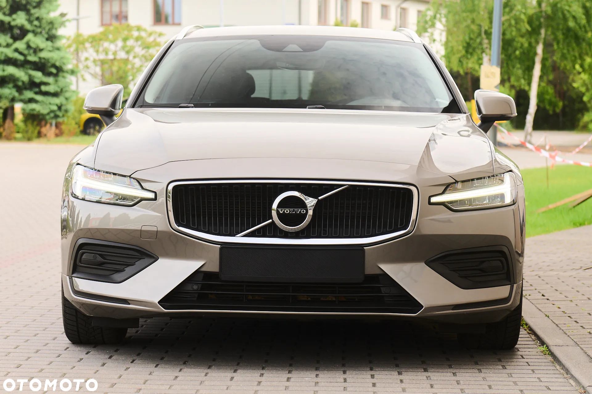 Volvo V60 D3 Momentum Pro - 14