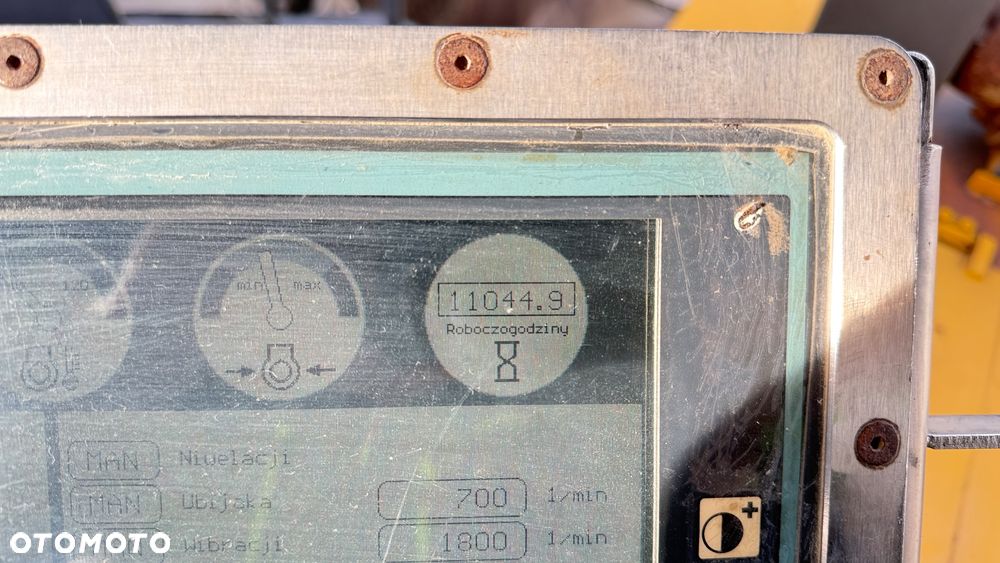 Volvo TITAN 226 - 13