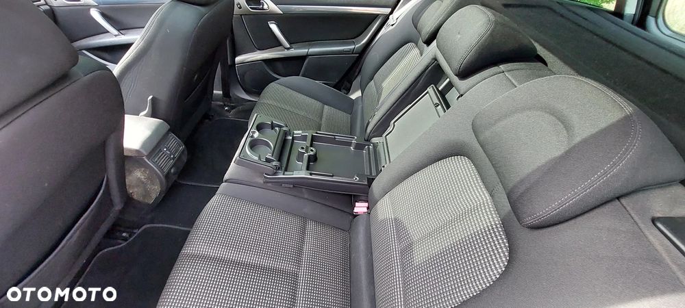 Peugeot 407 - 7