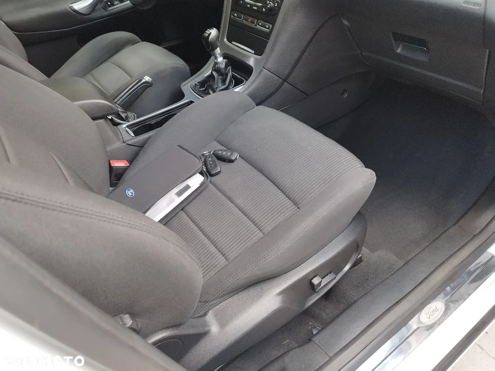 Ford Mondeo 2.0 TDCi Gold X Plus - 16