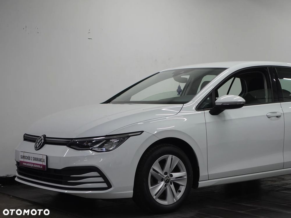 Volkswagen Golf - 8