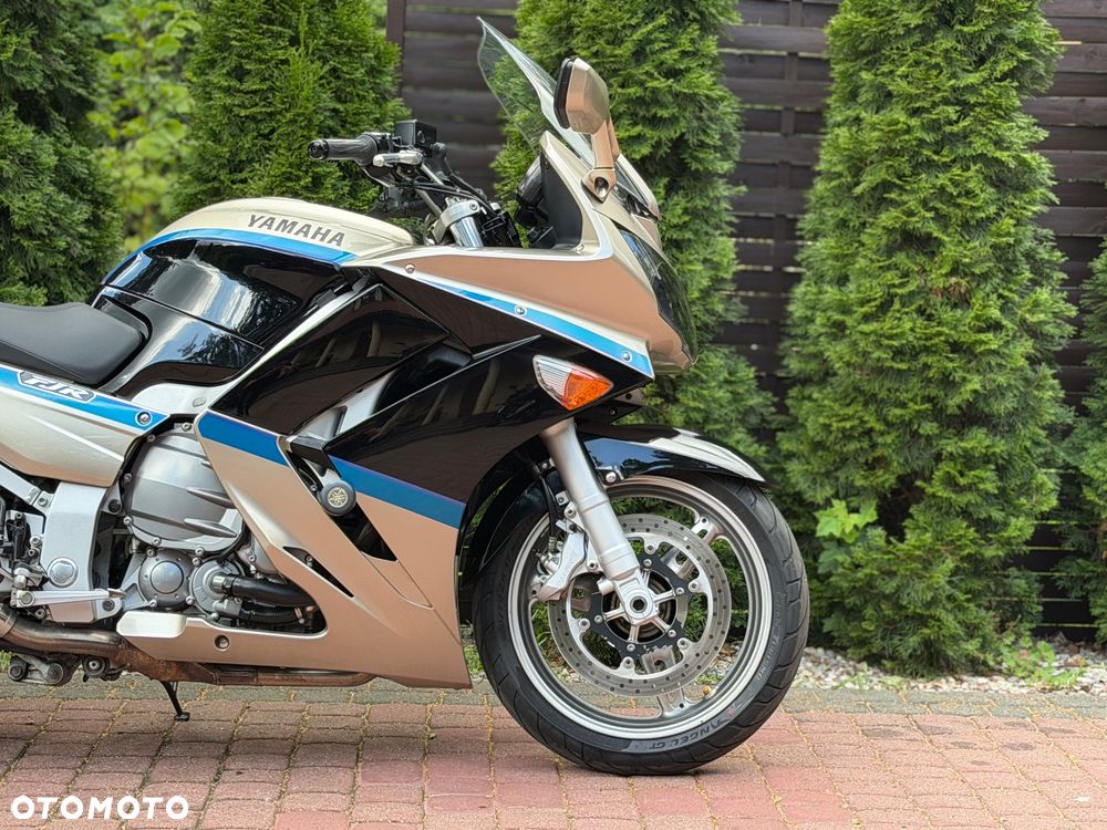 Yamaha FJR - 10
