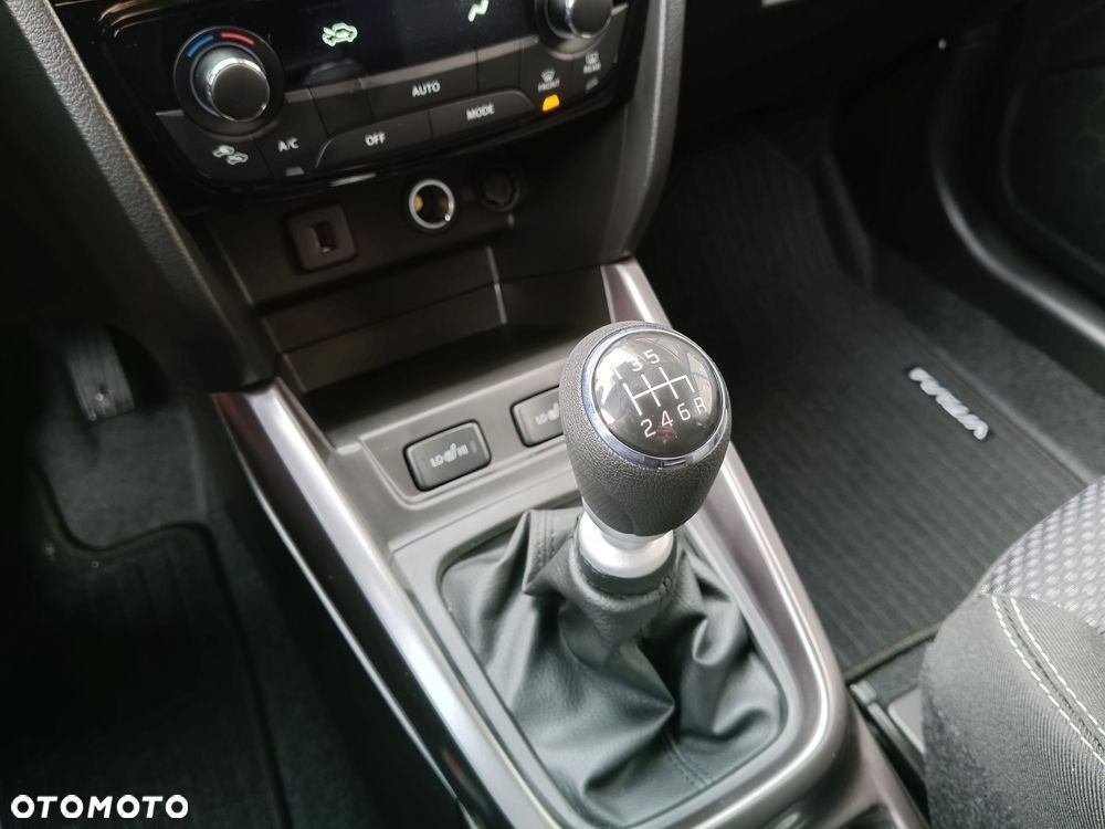 Suzuki Vitara 1.4 Boosterjet mHEV Premium Plus 2WD - 13