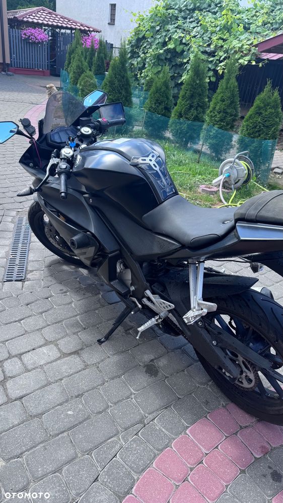 Yamaha YFZ - 7