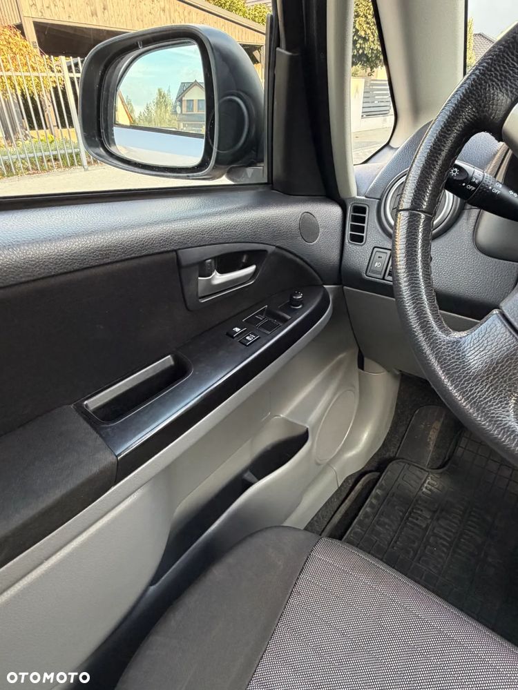 Suzuki SX4 2.0 DDiS 4x4 Comfort - 19