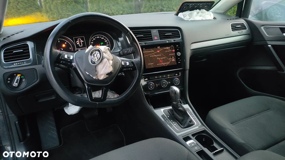 Volkswagen Golf Variant - 13