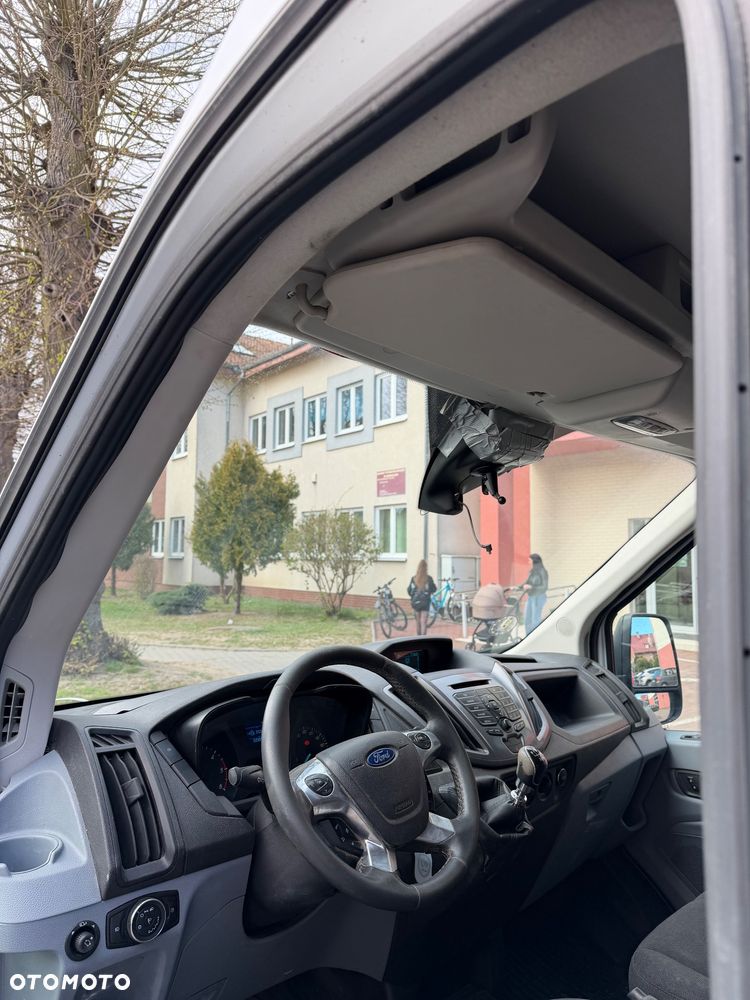 Ford Transit - 9