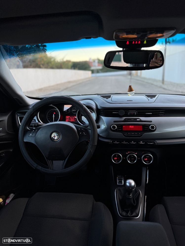 Alfa Romeo Giulietta 1.6 JTDm Exclusive - 7