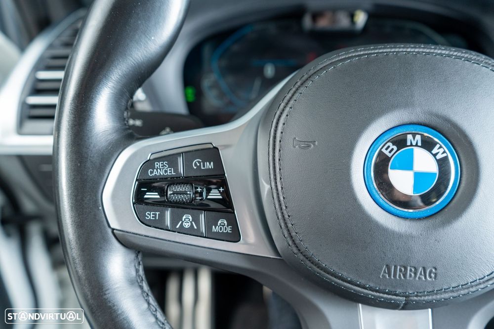 BMW iX3 M Sport Inspiring - 23