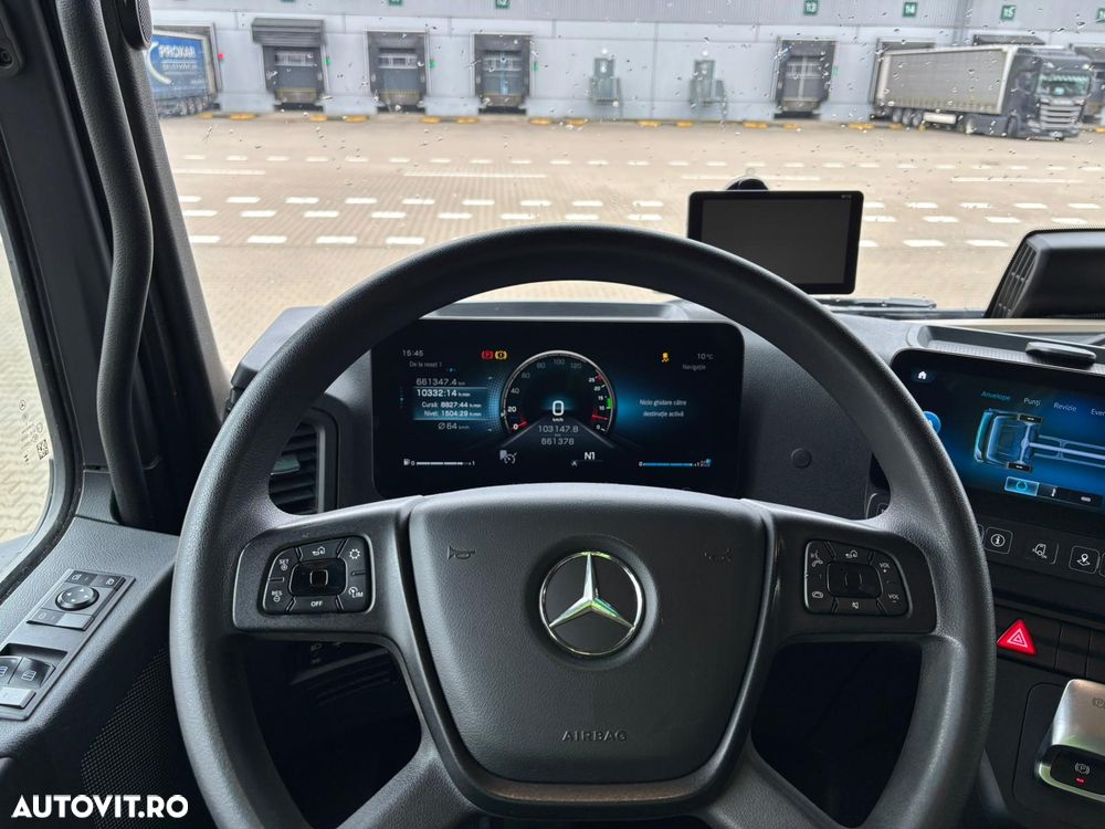 Mercedes-Benz ACTROS - 15