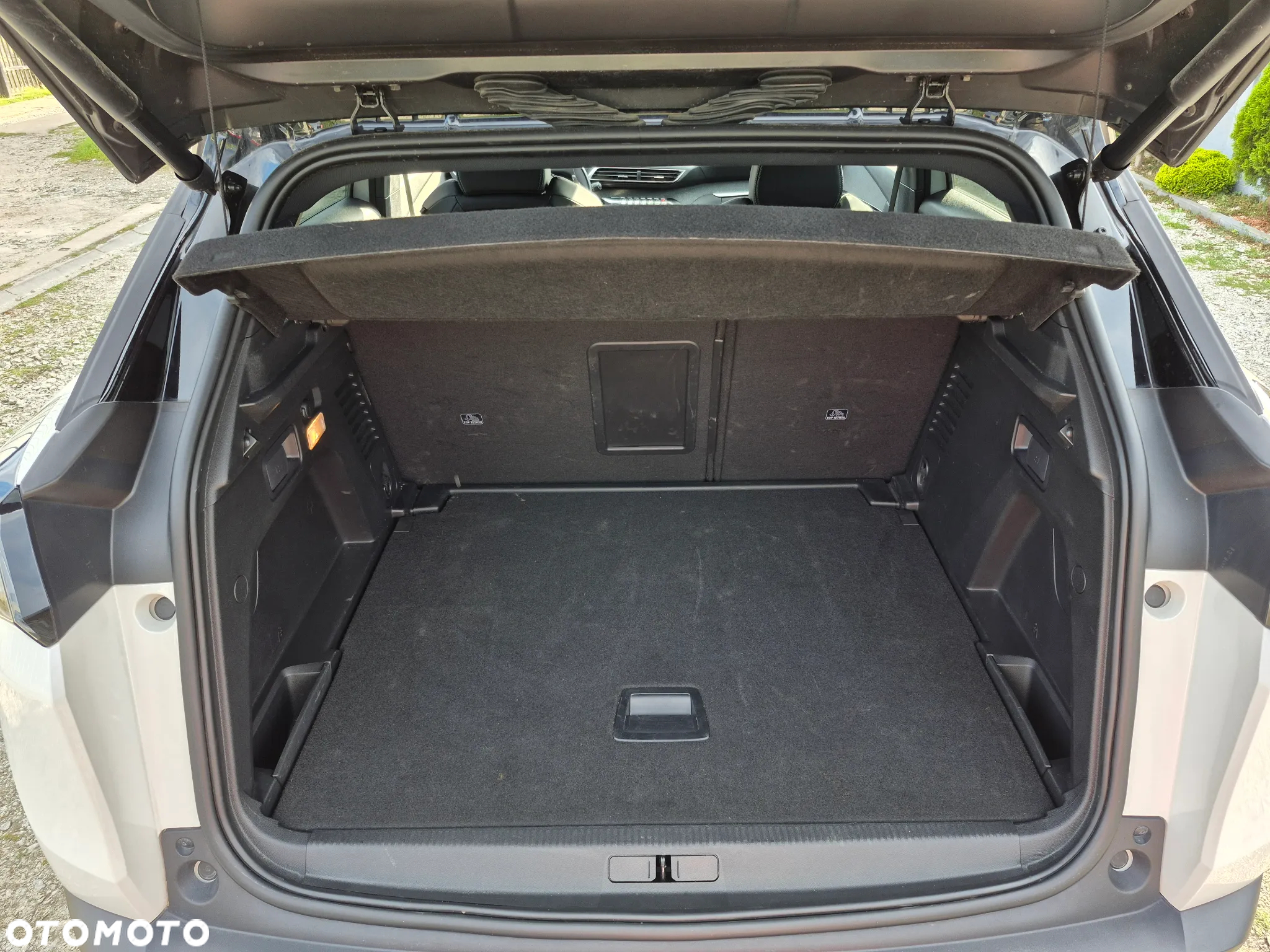 Peugeot 3008 1.5 BlueHDi Allure Pack S&S EAT8 - 14