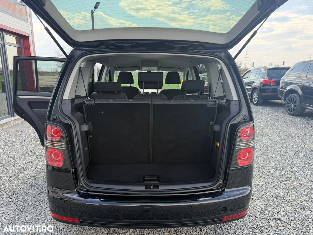Volkswagen Touran - 7