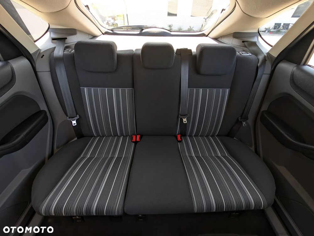 Ford Focus 1.6 Silver X - 39