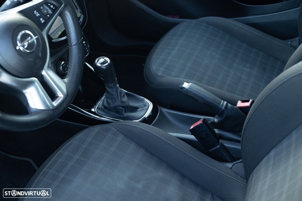 Opel Adam 1.2 Glam - 23