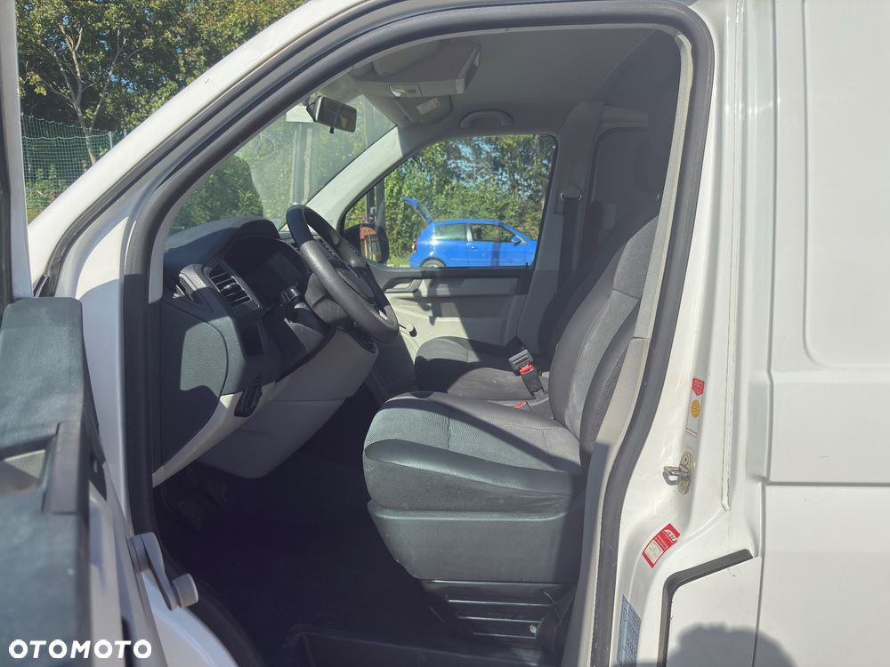 Volkswagen Transporter - 19