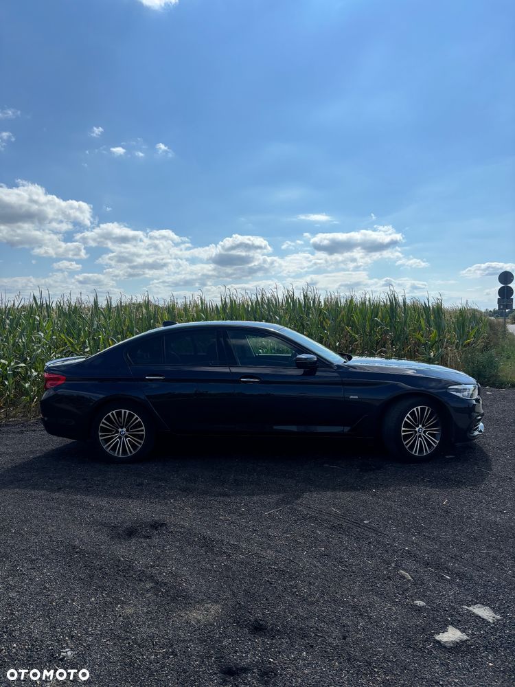 BMW Seria 5 520d Efficient Dynamics Sport Line sport - 4
