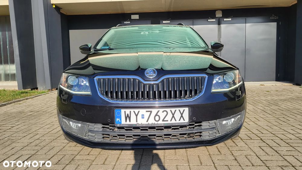 Skoda Octavia 1.6 TDI Elegance DSG - 2