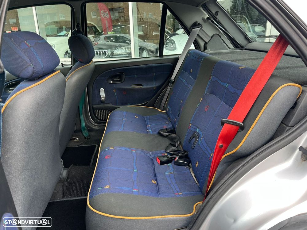 Citroën Saxo 1.0i Furio - 11