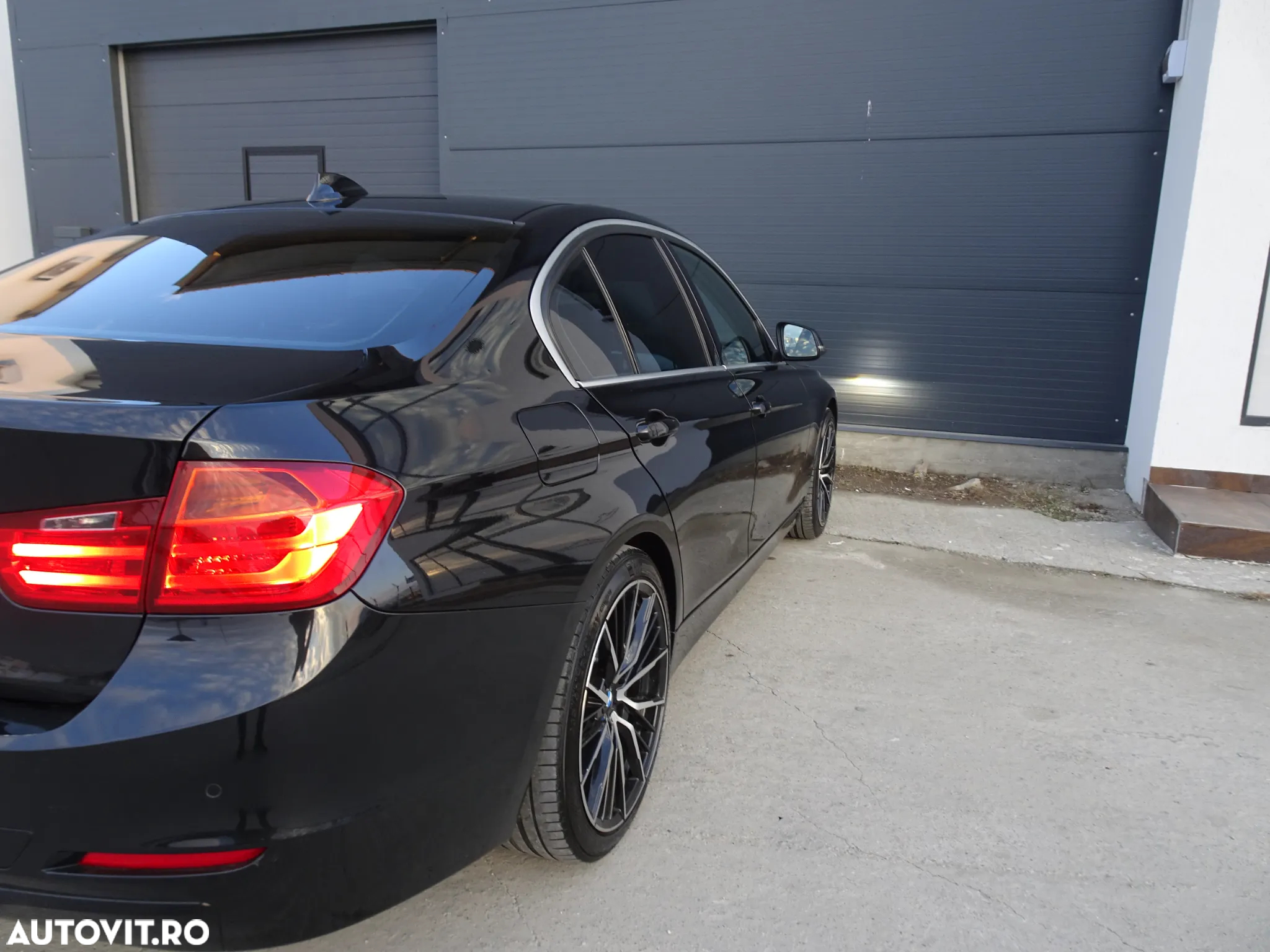 BMW Seria 3 320i Efficient Dynamics Edition Sport Line - 20