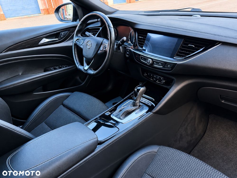 Opel Insignia 1.5 T Exclusive S&S - 15